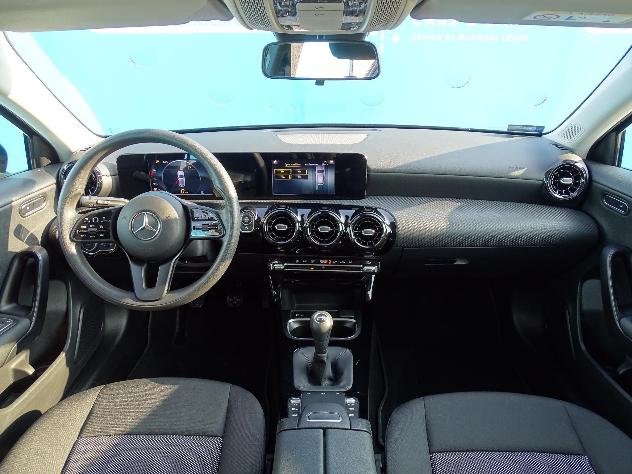 MERCEDES-BENZ A 180
