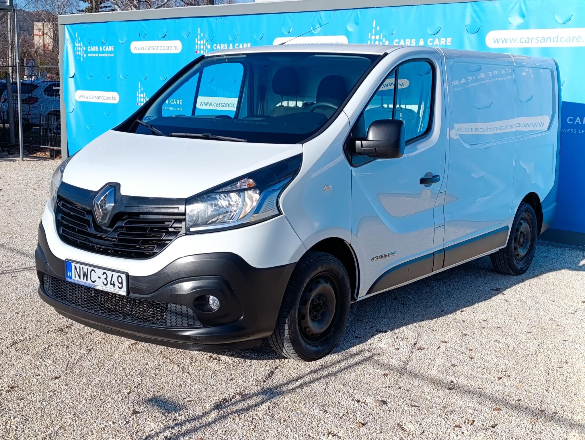 RENAULT TRAFIC