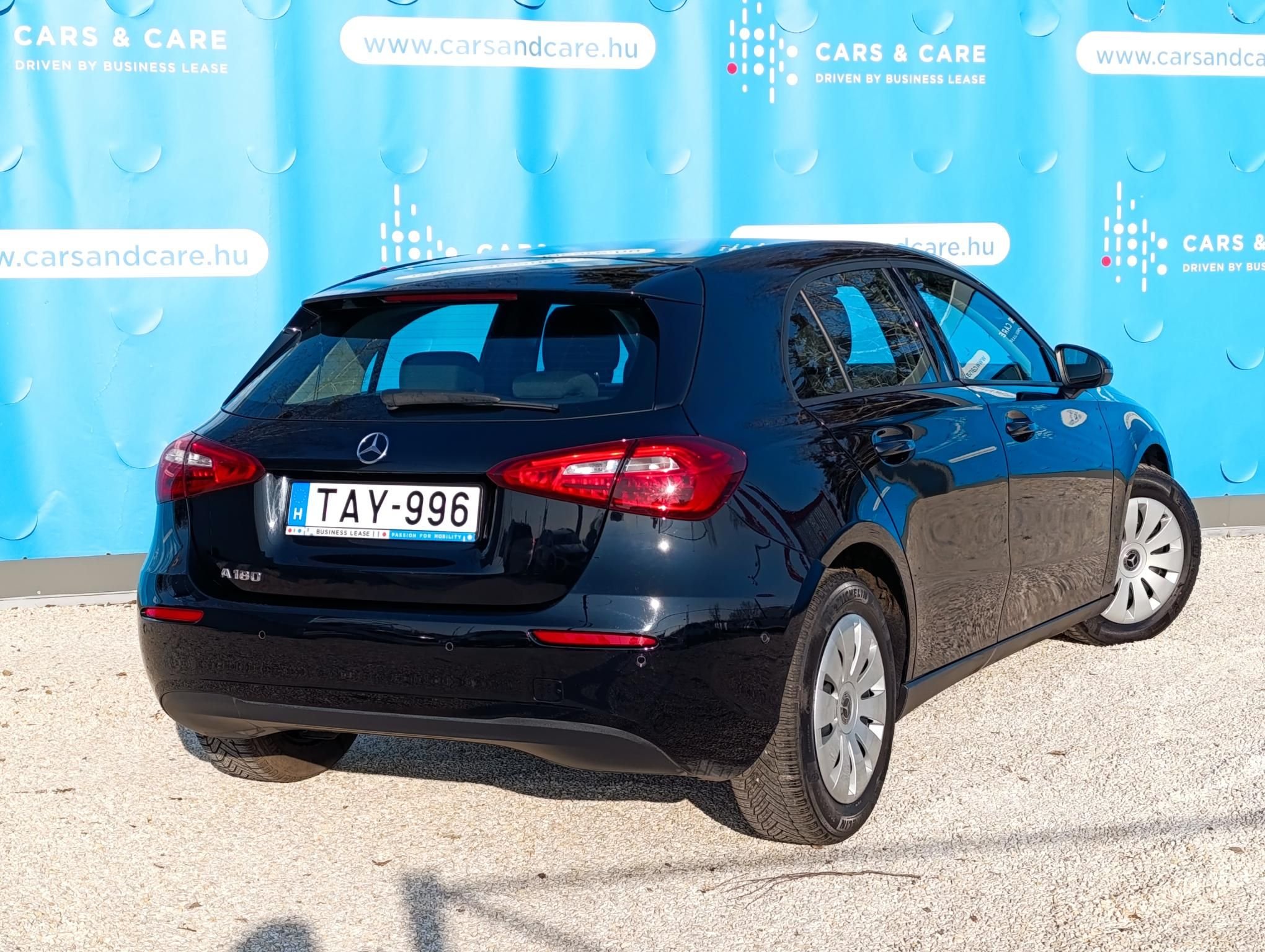 MERCEDES-BENZ A 180