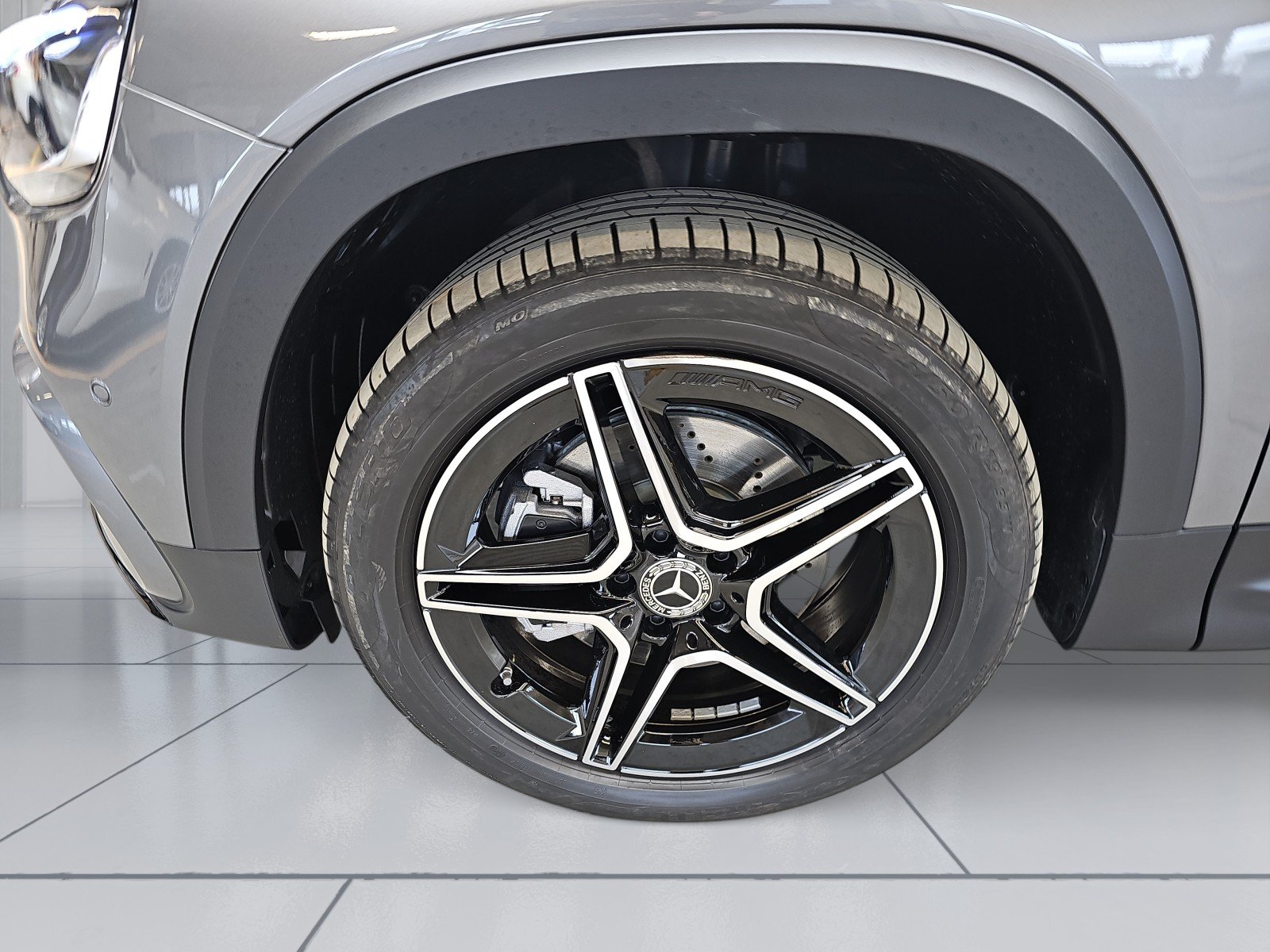 Mercedes-Benz GLB 200