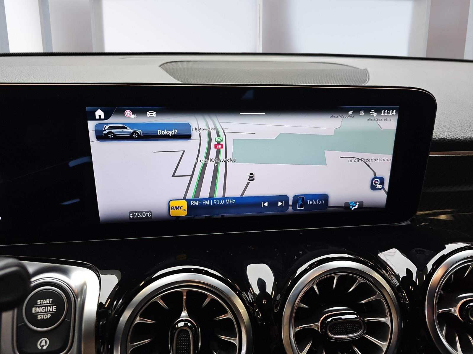 Mercedes-Benz GLB 200
