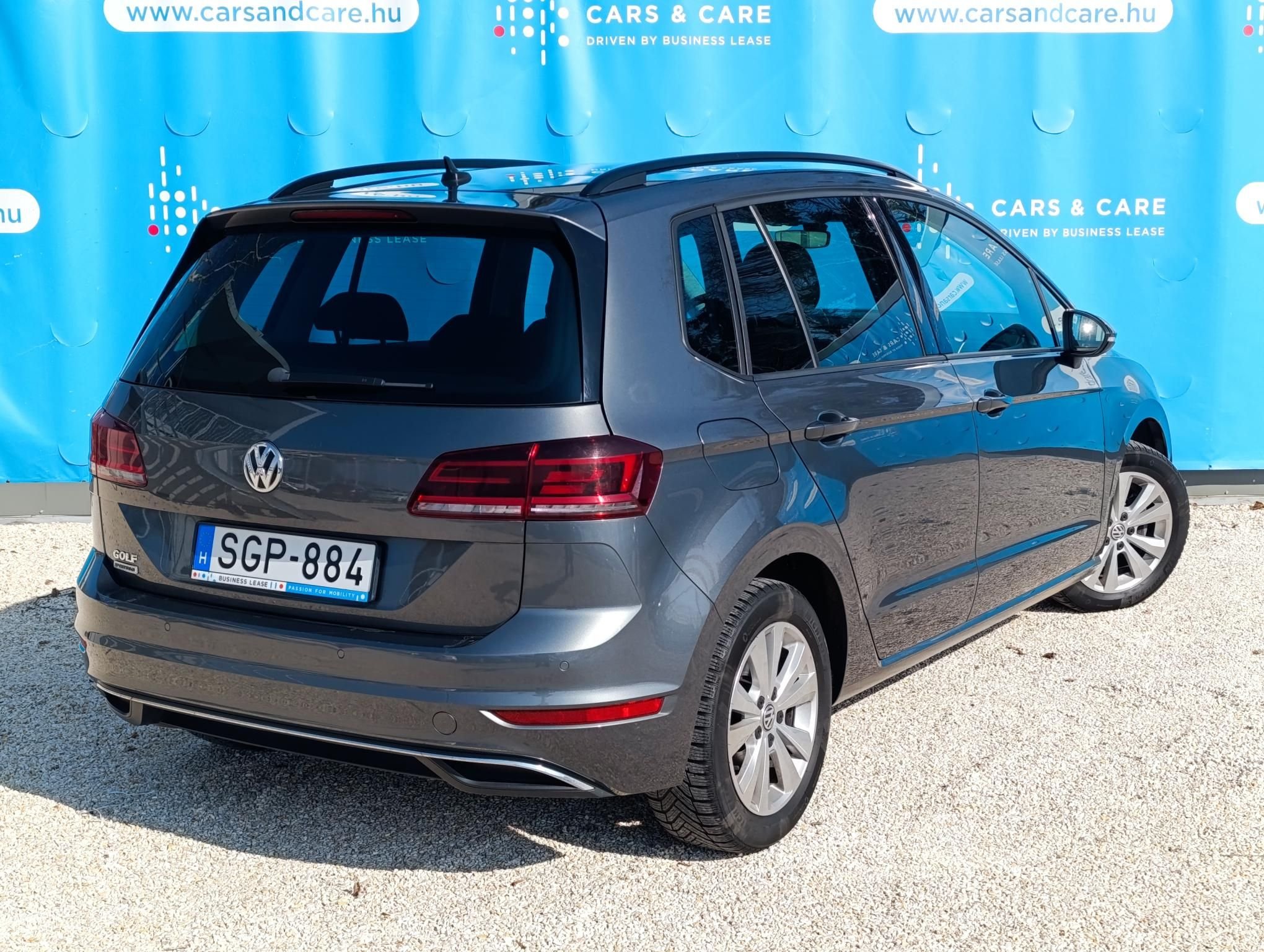 VOLKSWAGEN GOLF SPORTSVAN