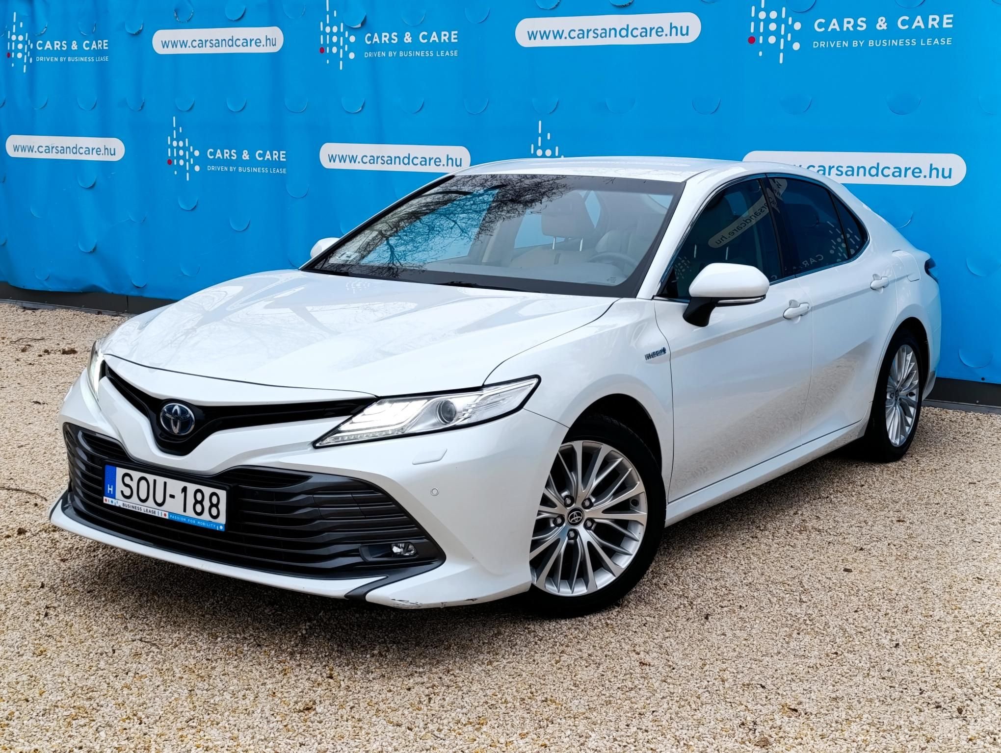 TOYOTA CAMRY
