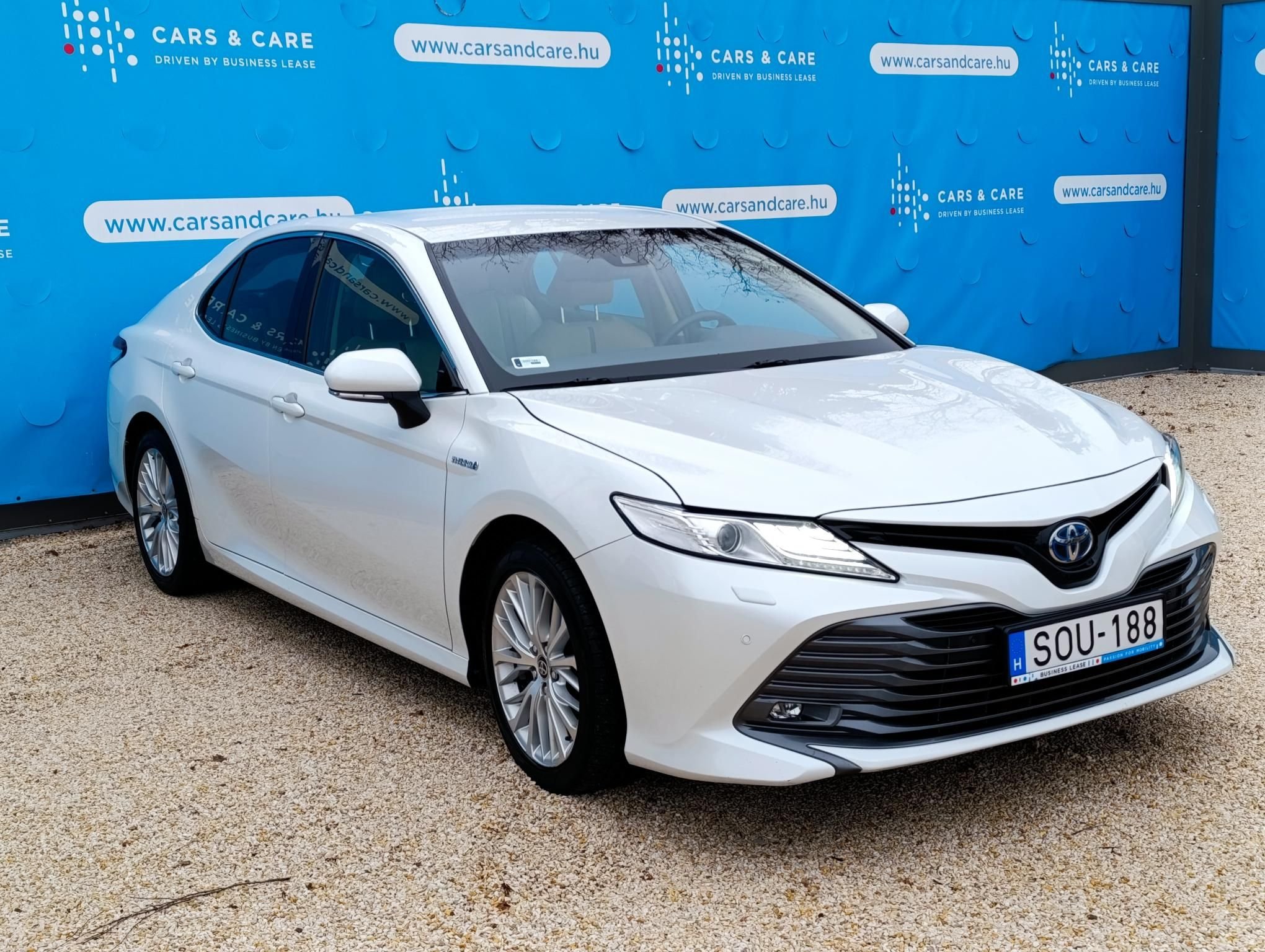 TOYOTA CAMRY