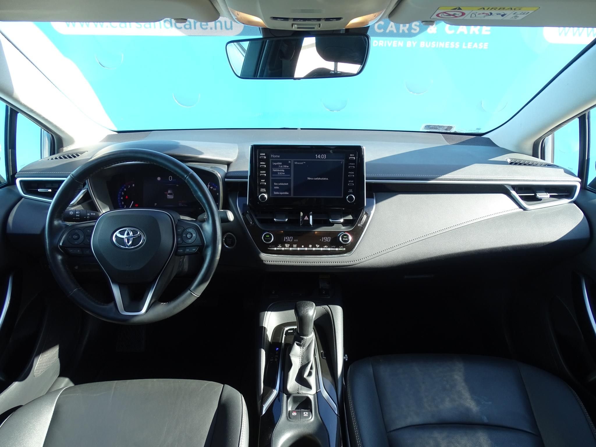 TOYOTA COROLLA