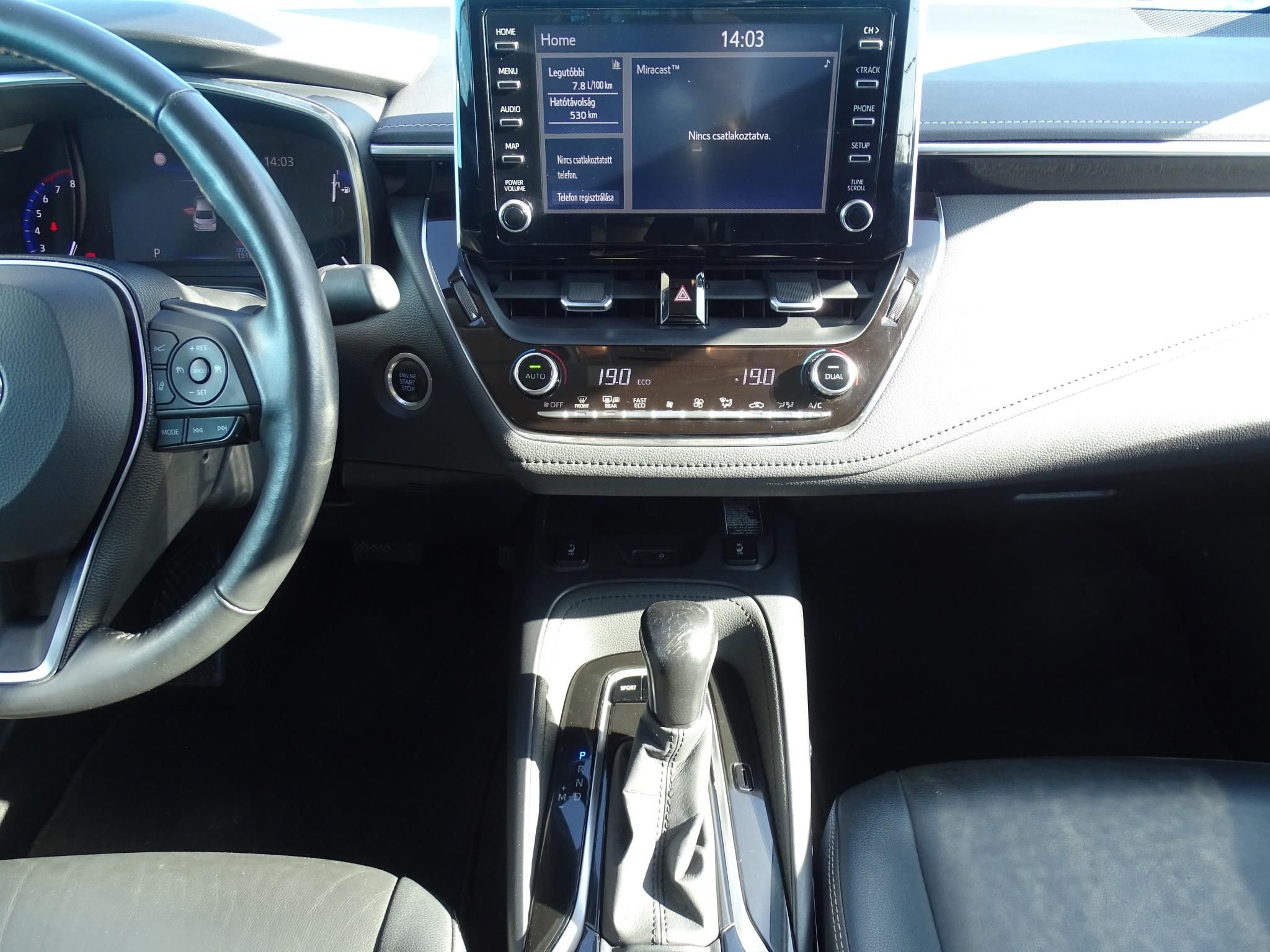 TOYOTA COROLLA