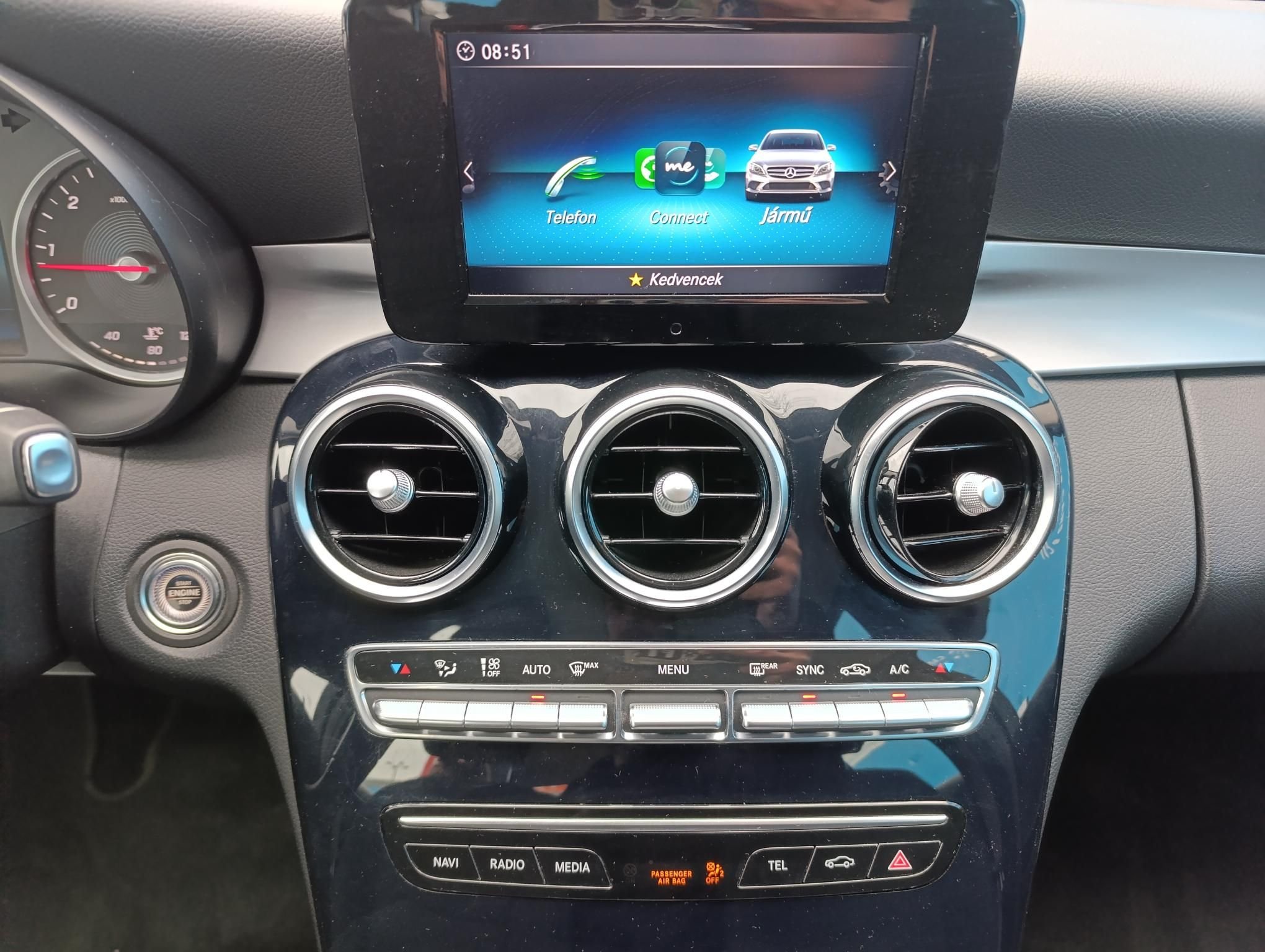 MERCEDES-BENZ C 220
