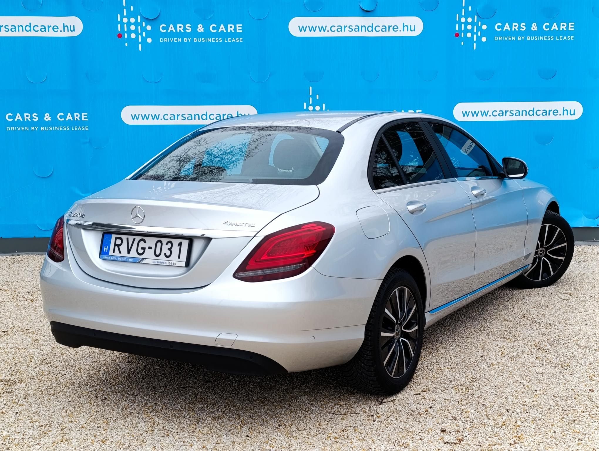 MERCEDES-BENZ C 220