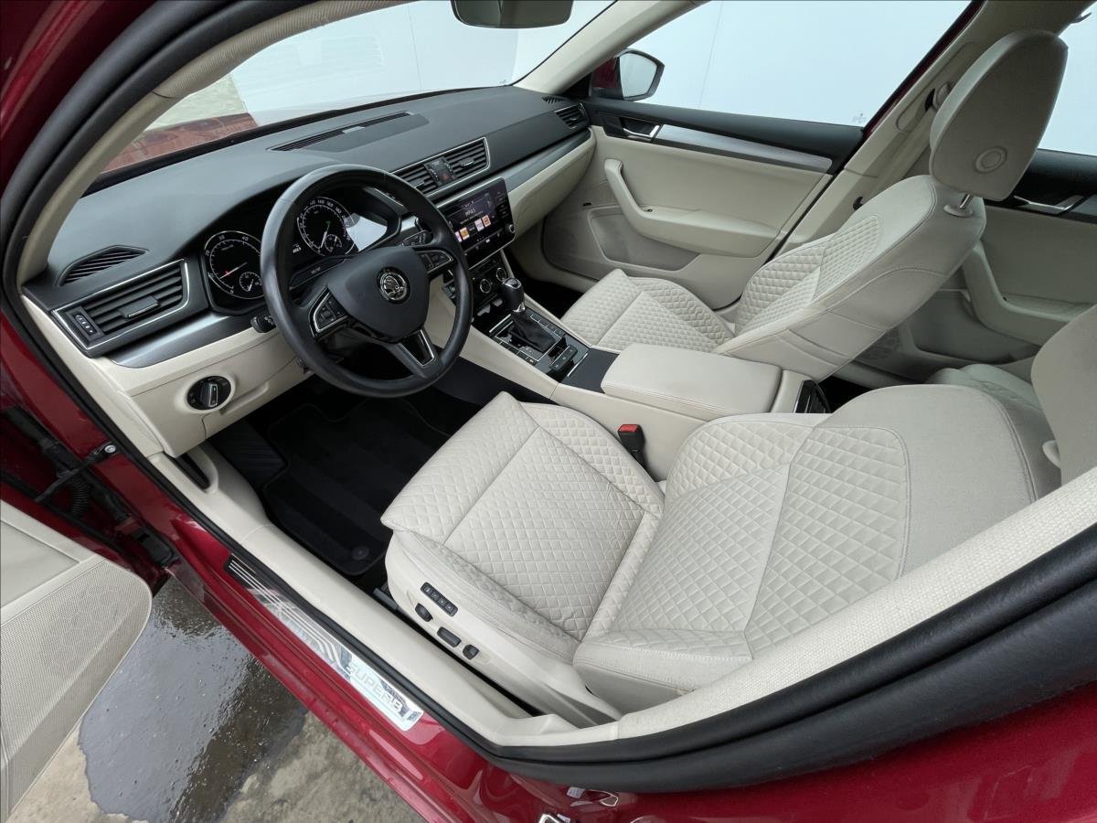 Škoda Superb