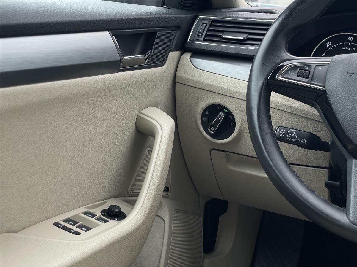 Škoda Superb