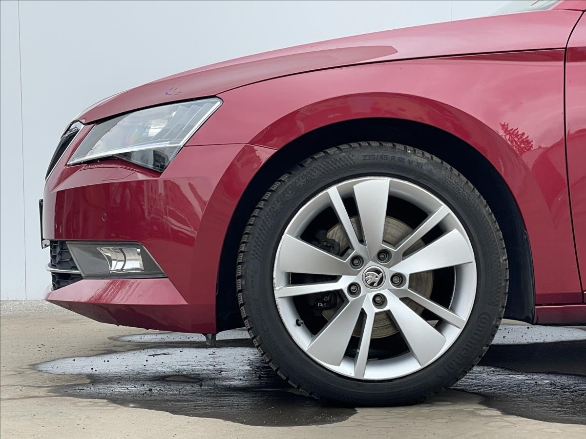 Škoda Superb