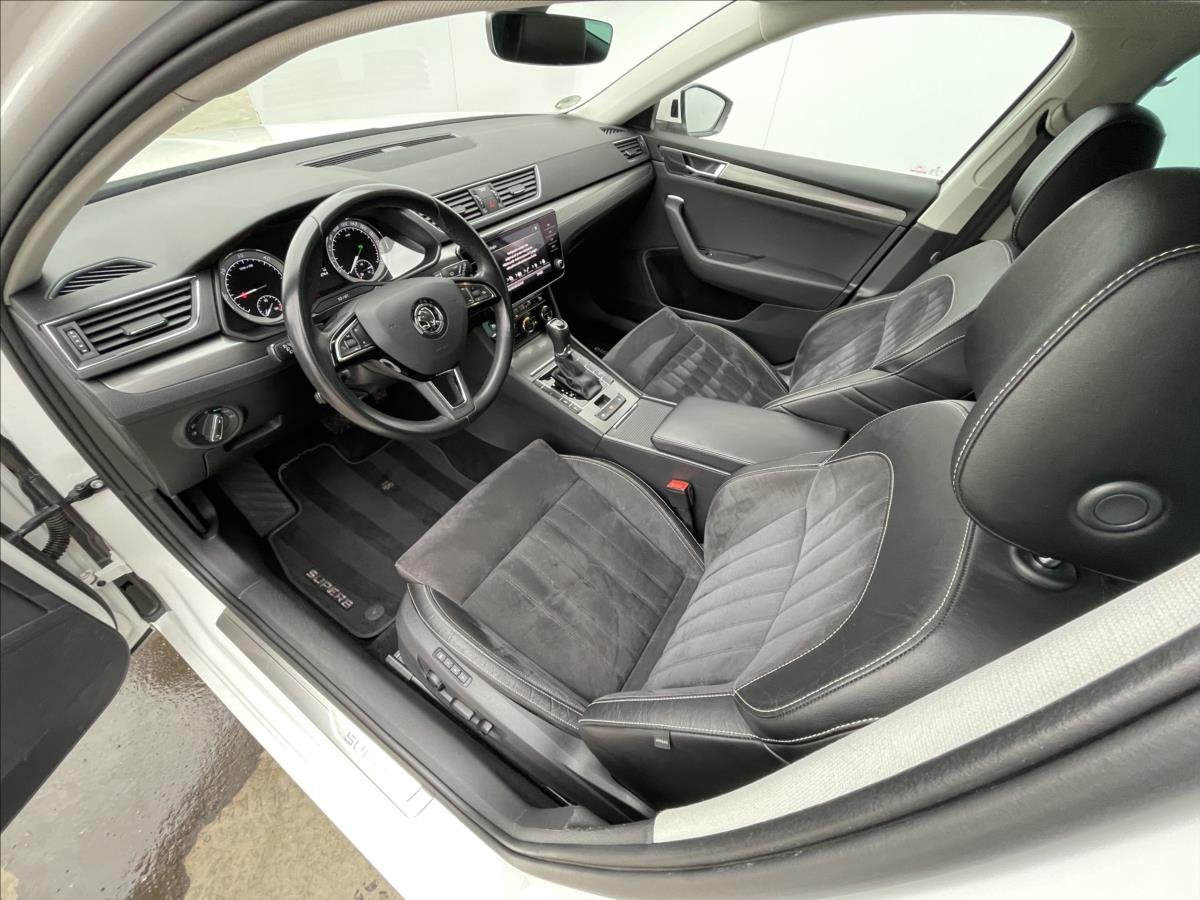 Škoda Superb