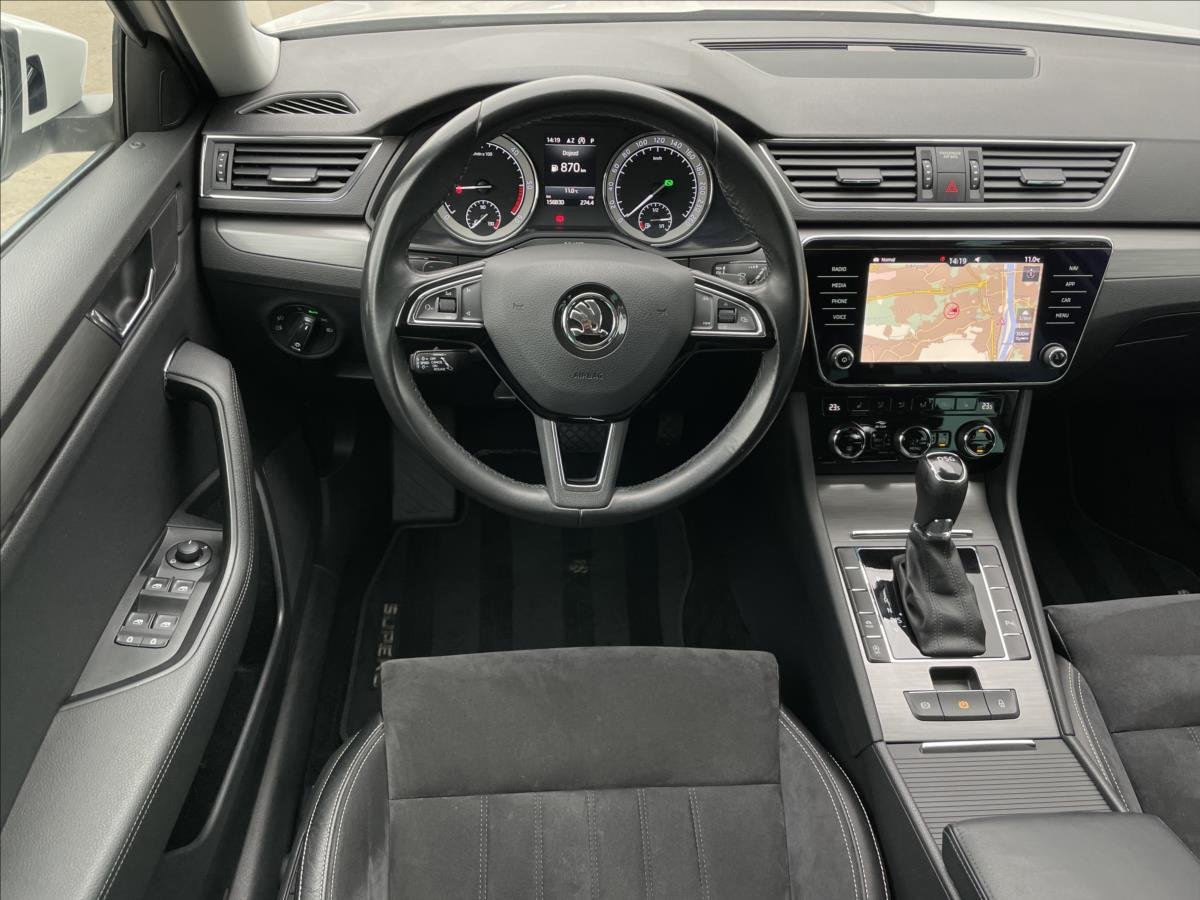 Škoda Superb