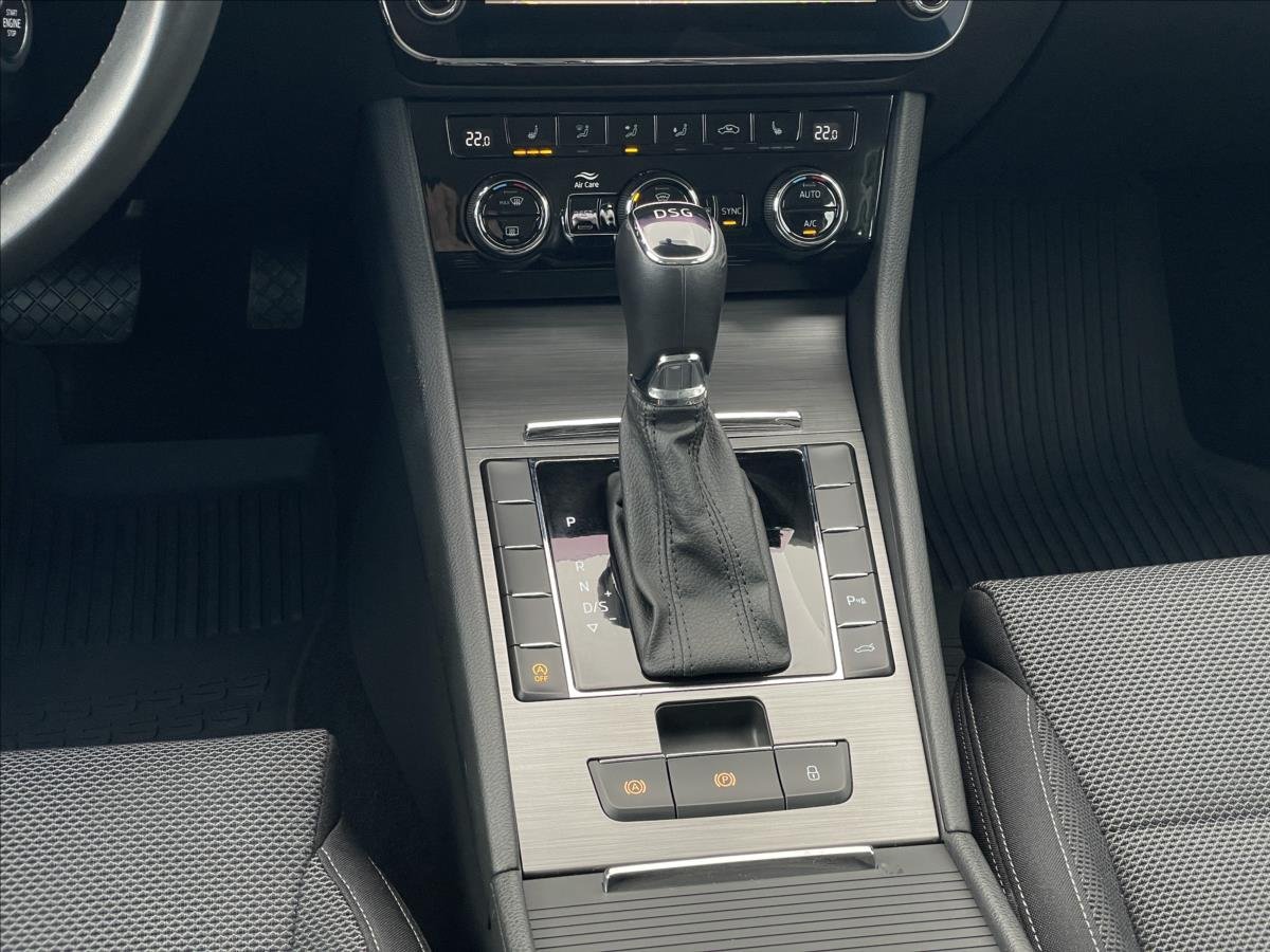 Škoda Superb