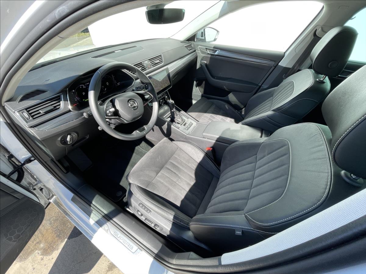 Škoda Superb