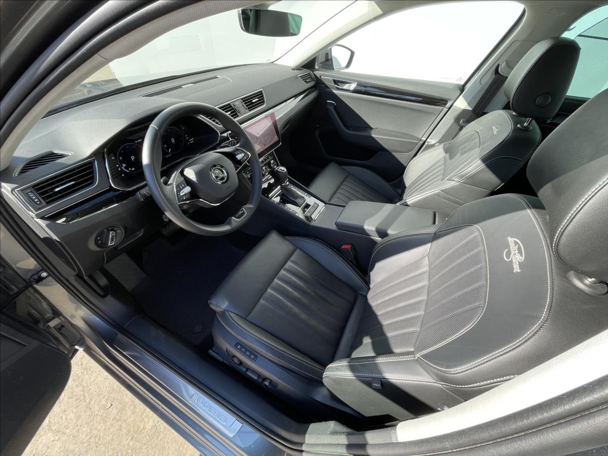 Škoda Superb