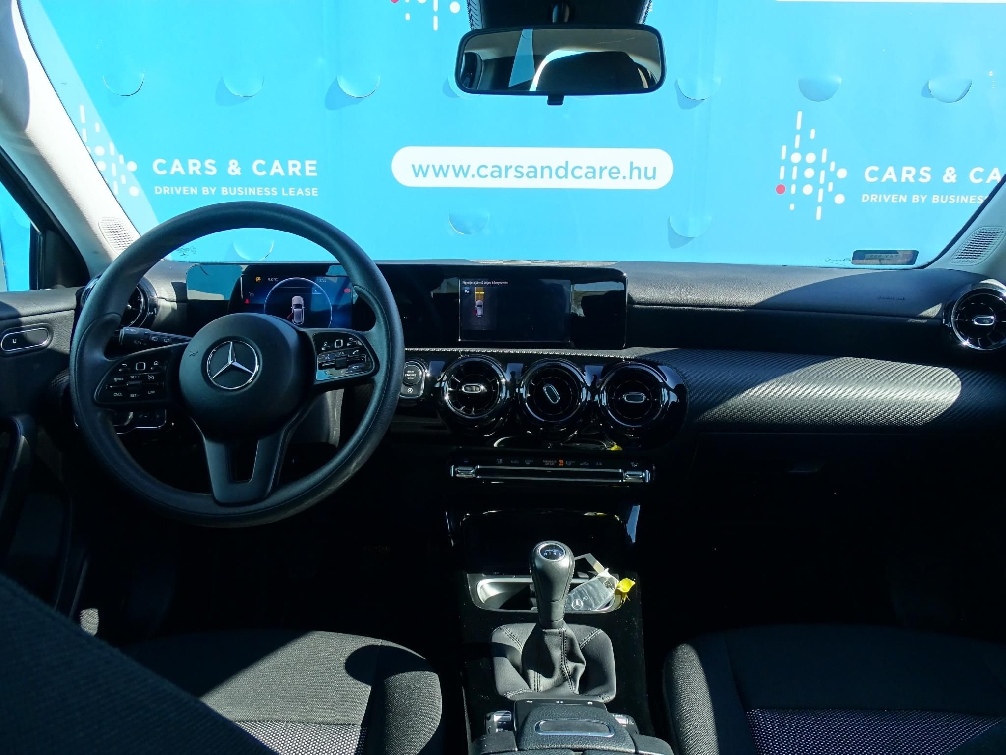MERCEDES-BENZ A 180