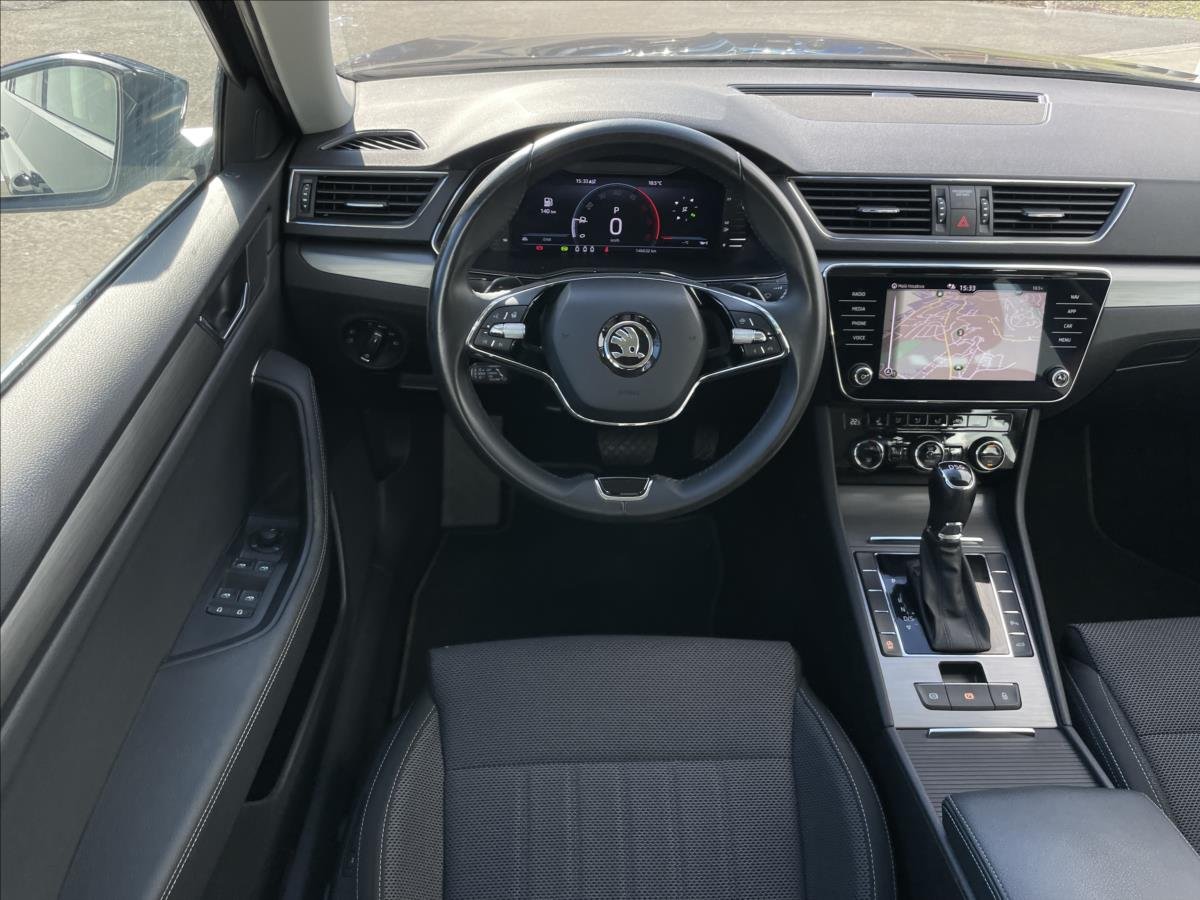 Škoda Superb