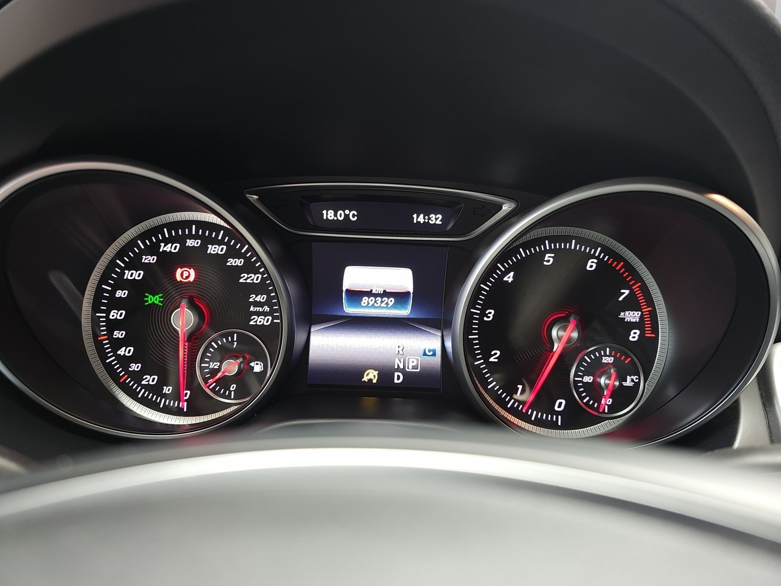Mercedes-Benz GLA 200