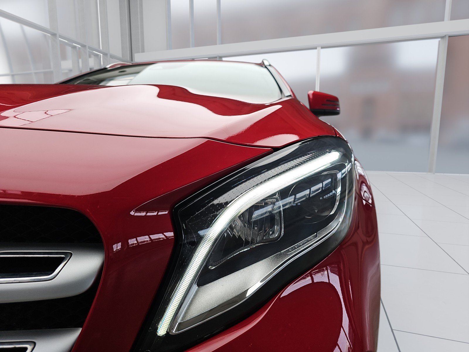 Mercedes-Benz GLA 200