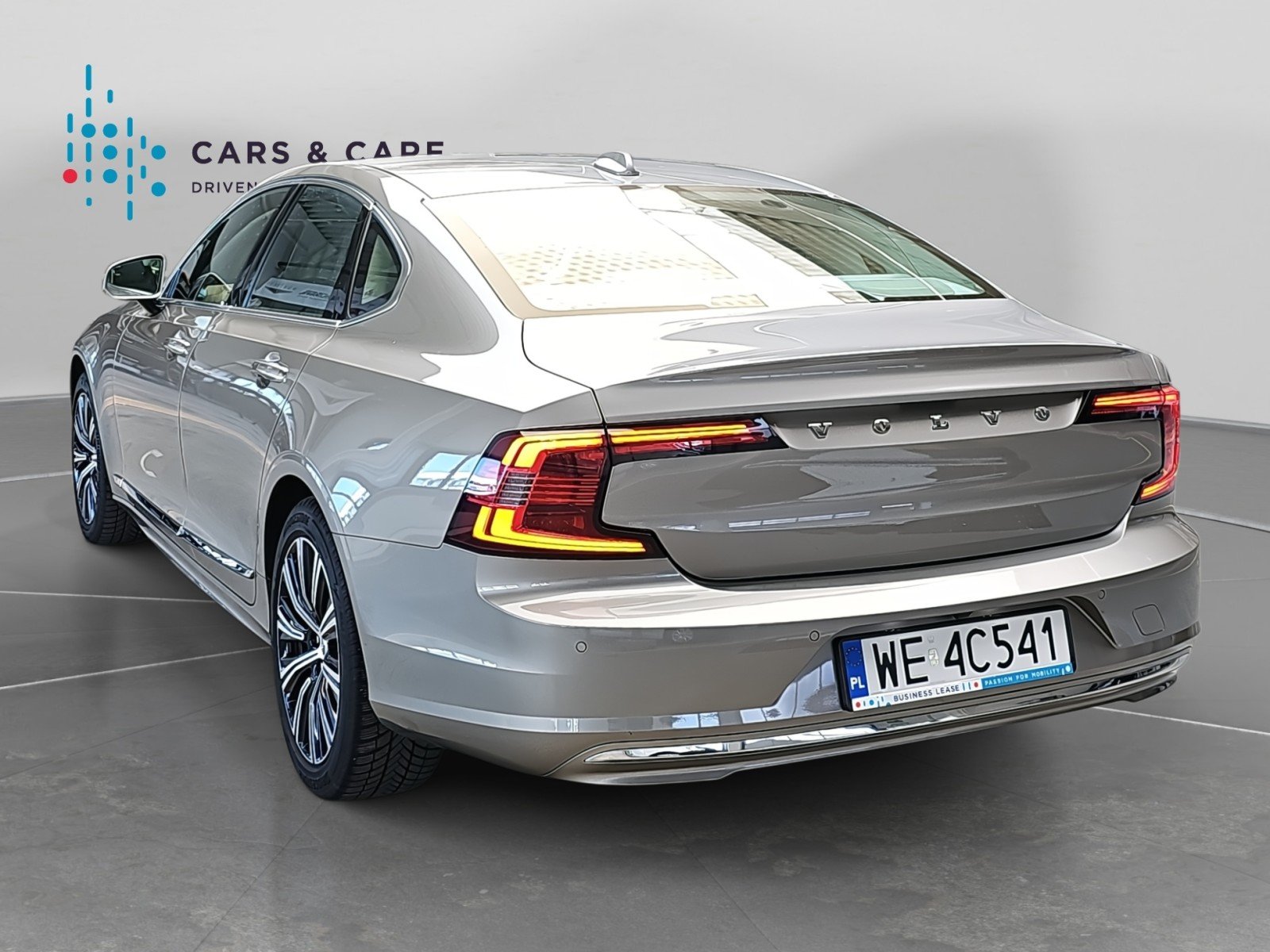 Volvo S90