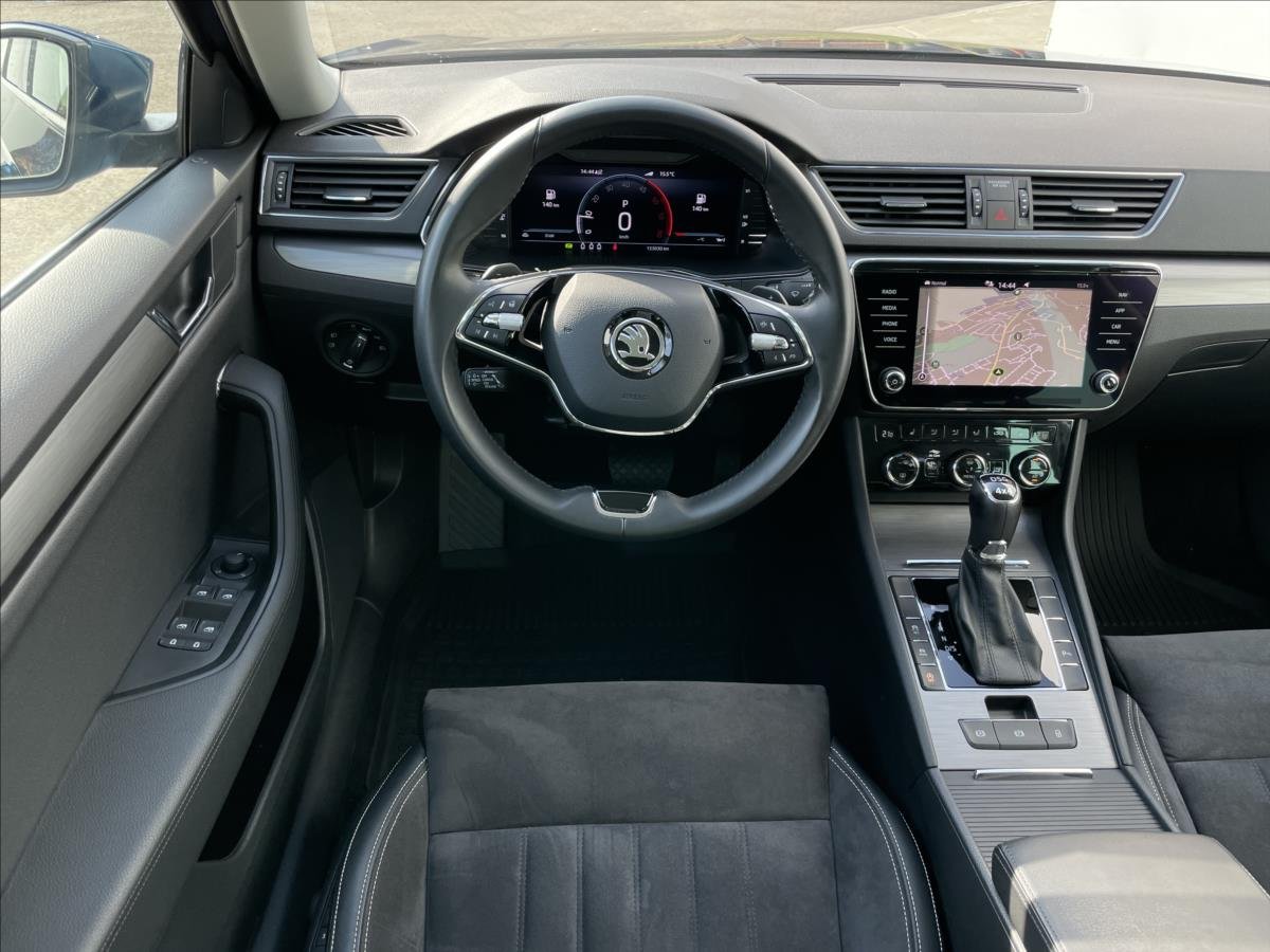 Škoda Superb