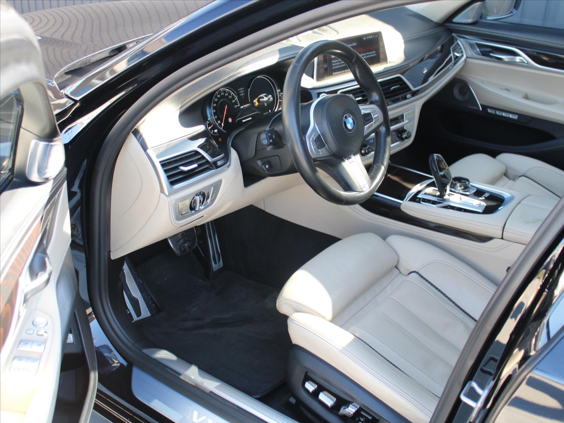 BMW Řada 7