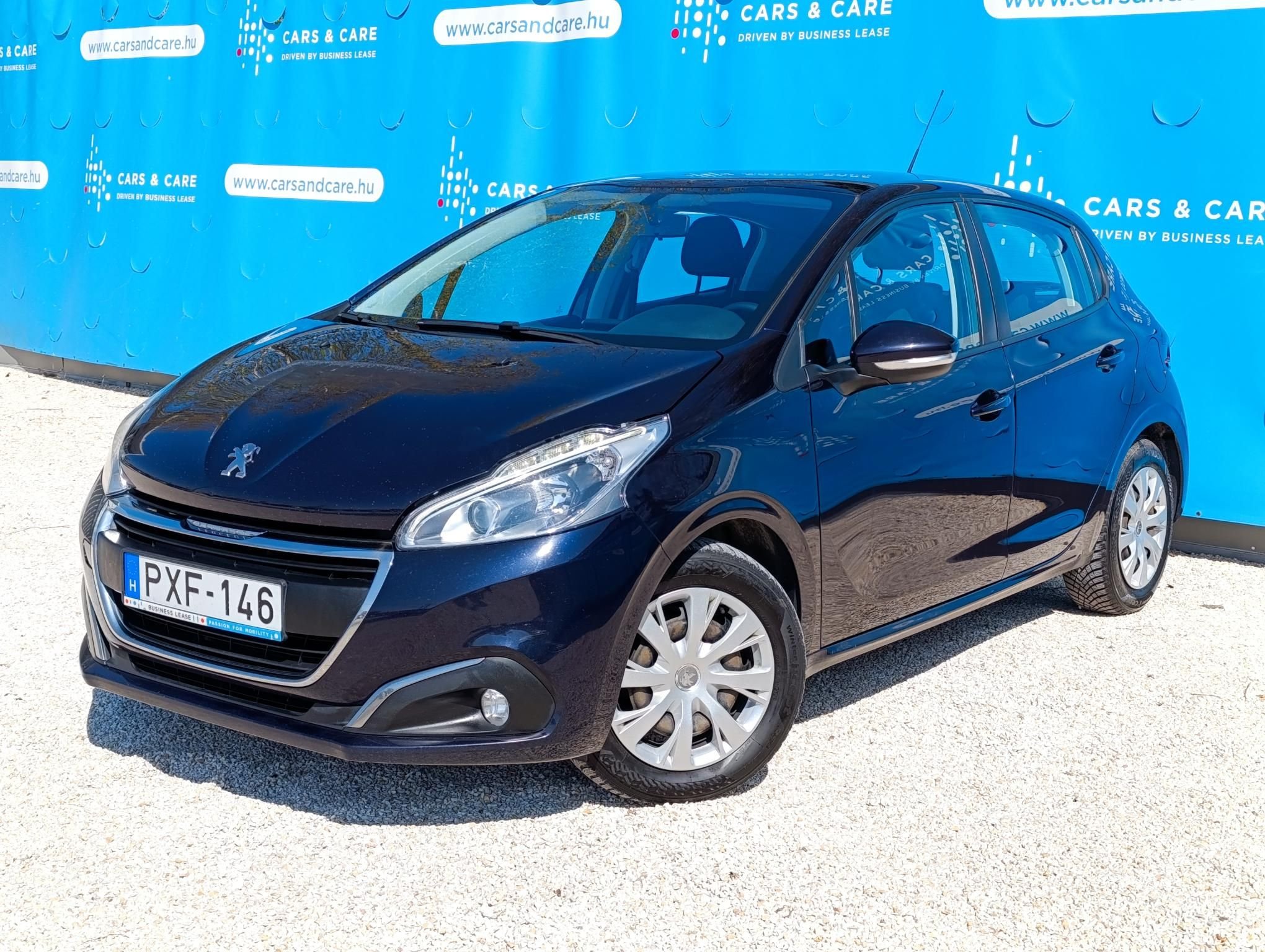 PEUGEOT 208
