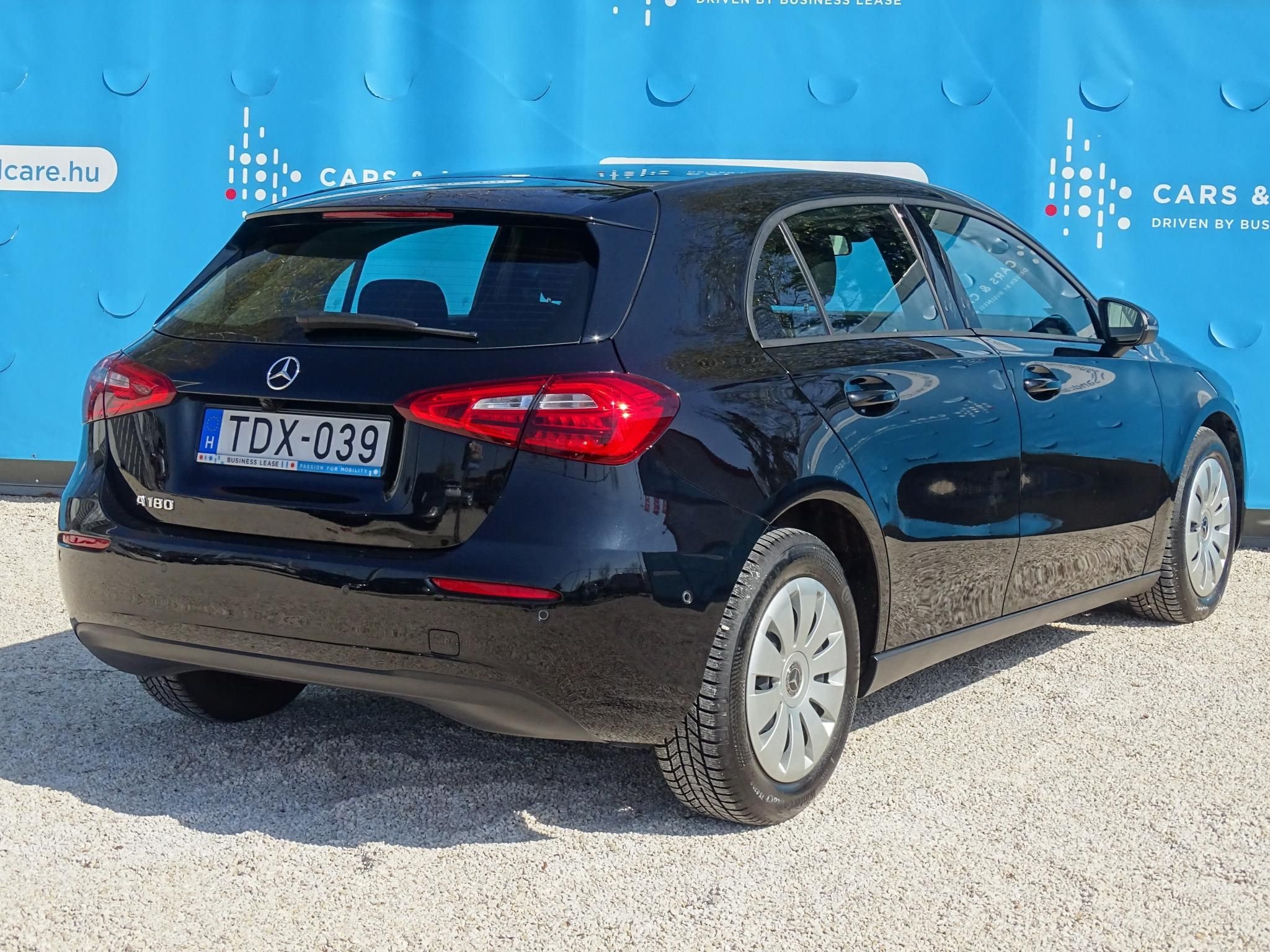 MERCEDES-BENZ A 180