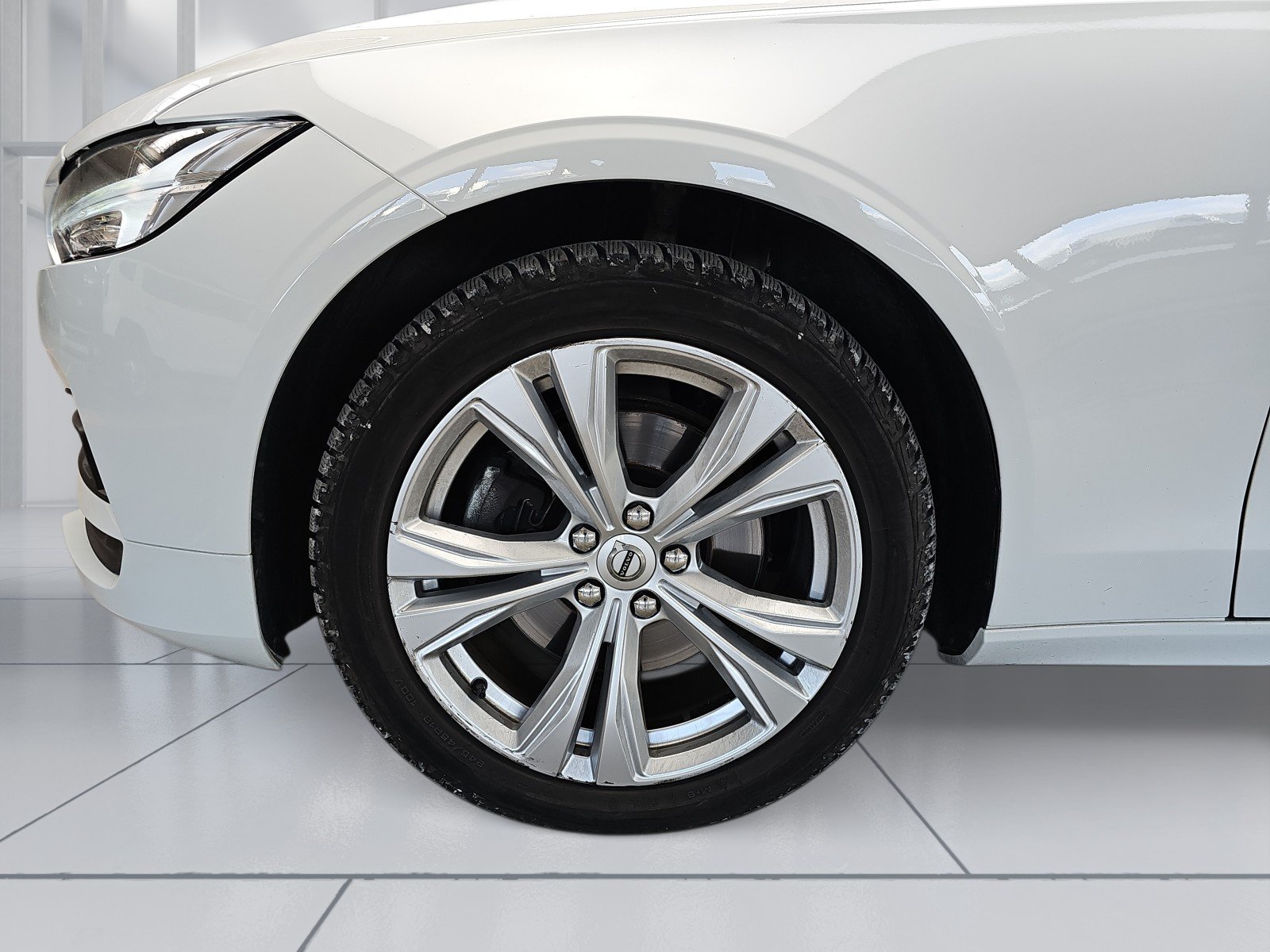 Volvo V90