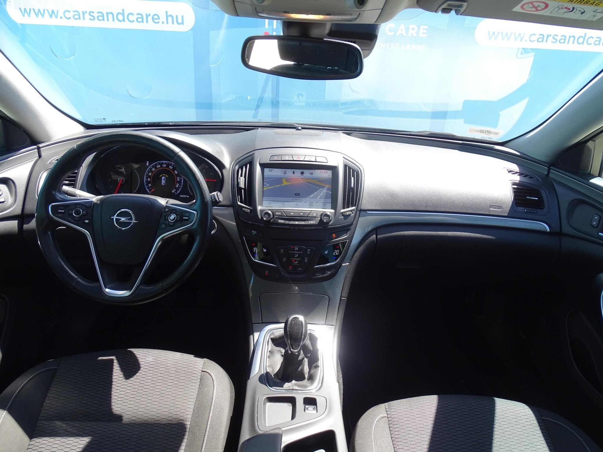 OPEL INSIGNIA