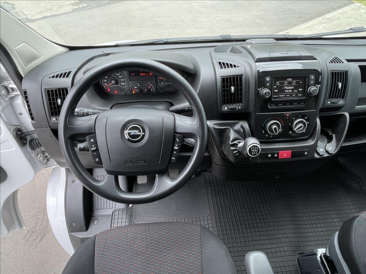 Opel Movano