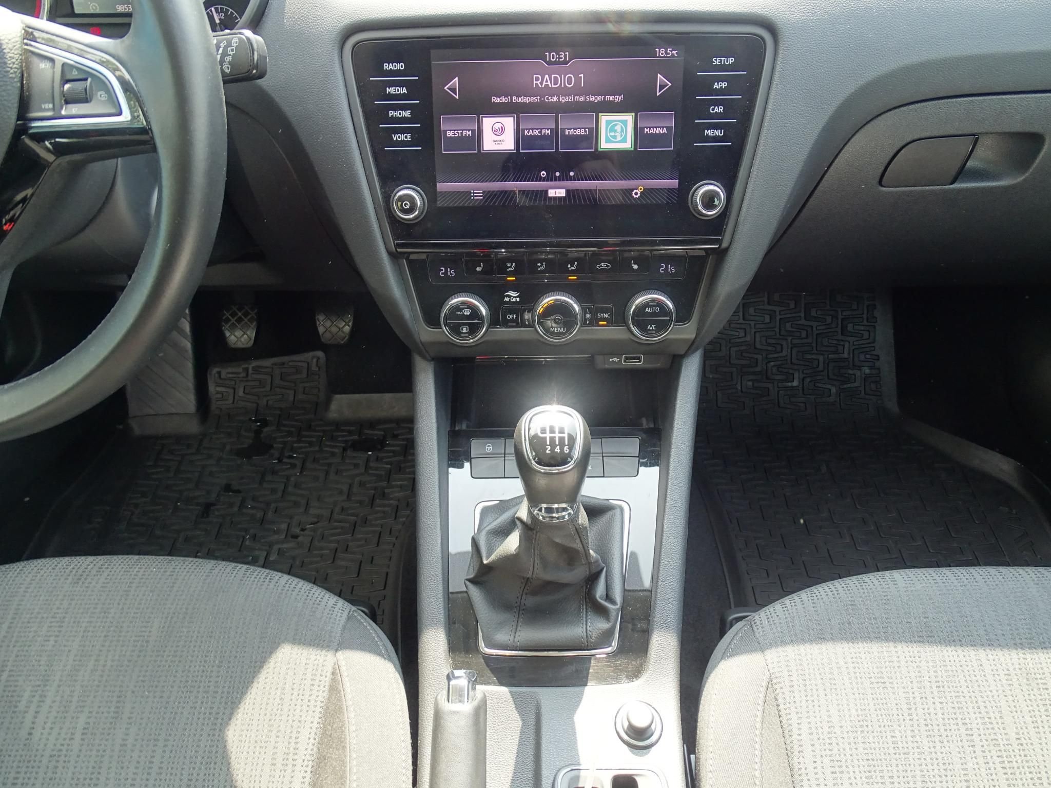 SKODA OCTAVIA
