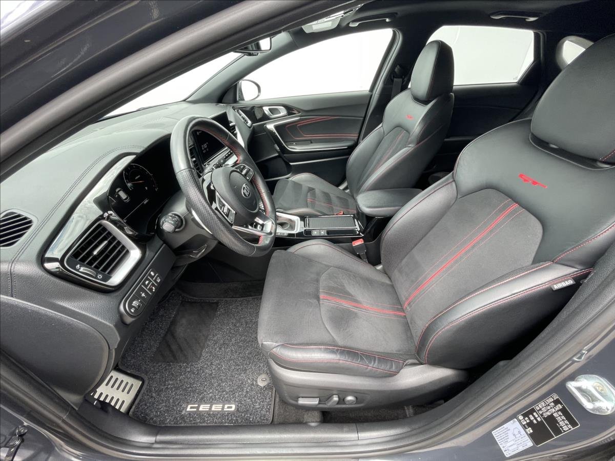 Kia ProCeed
