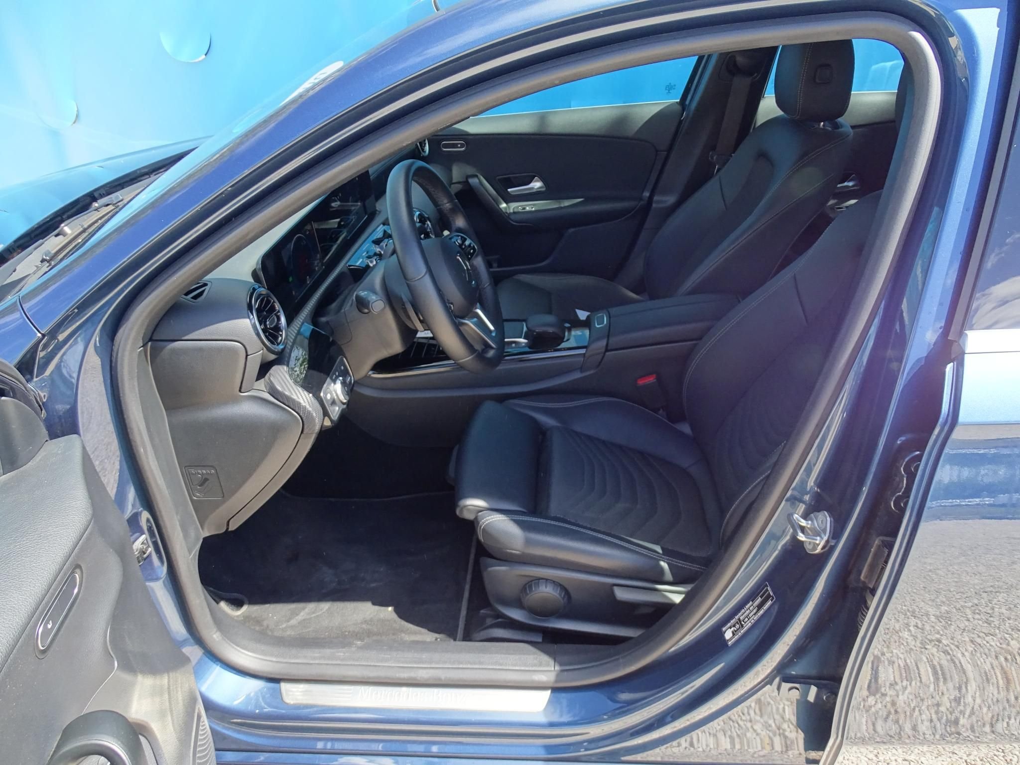 MERCEDES-BENZ A 250