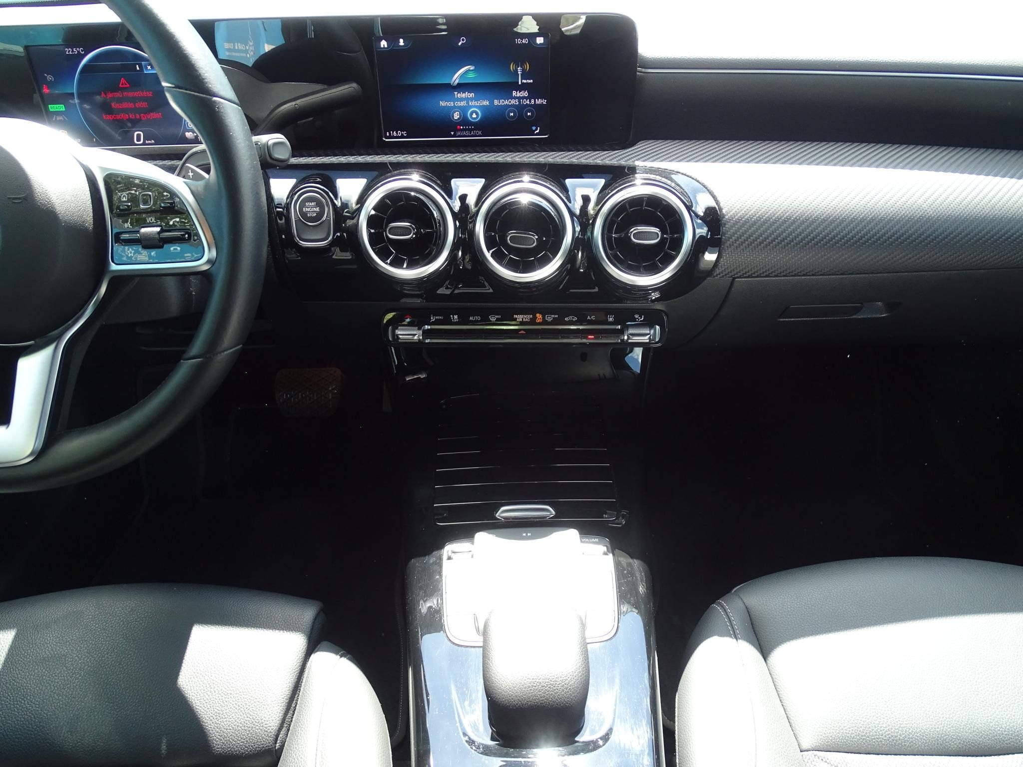 MERCEDES-BENZ A 250