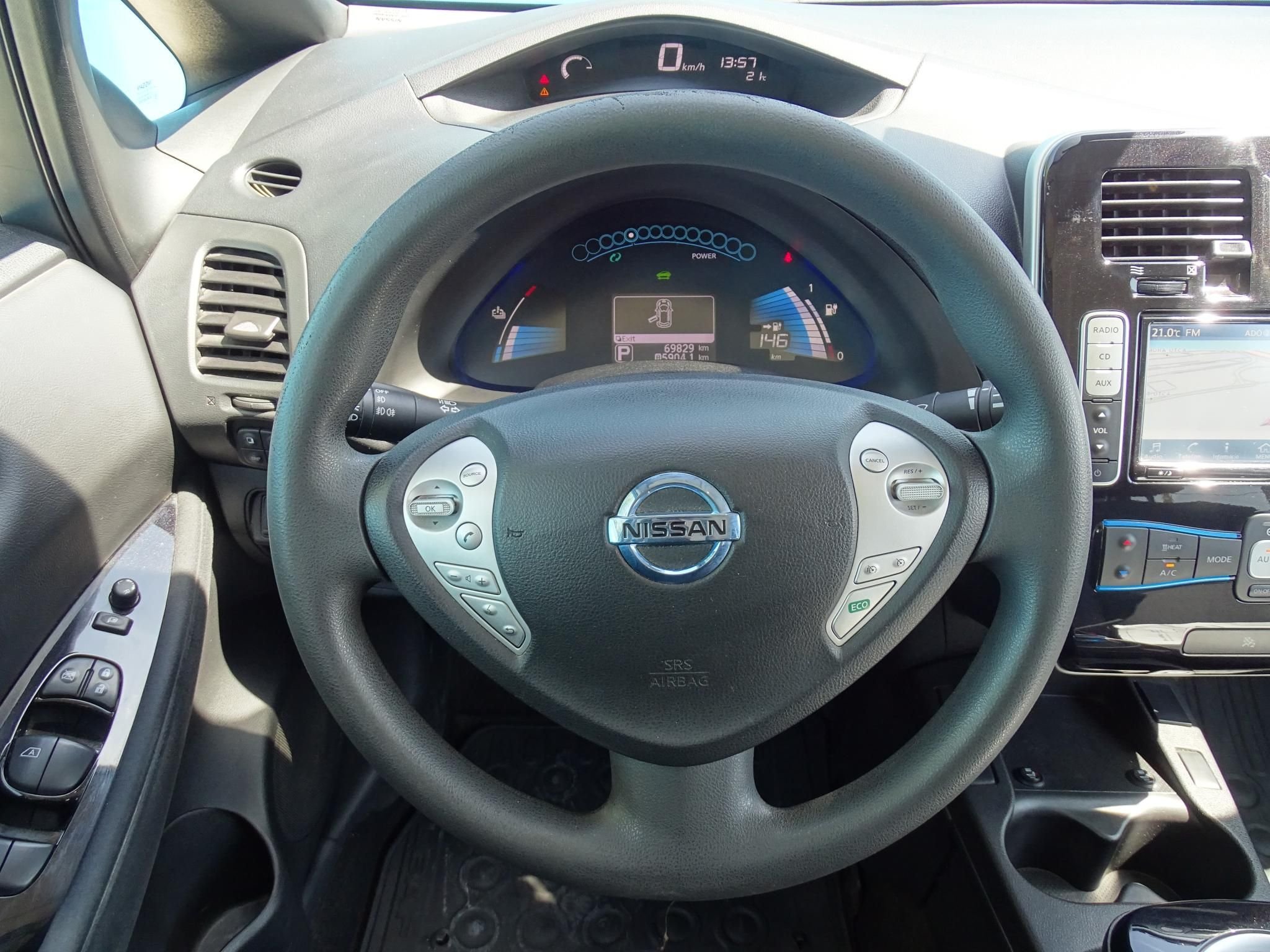 NISSAN LEAF