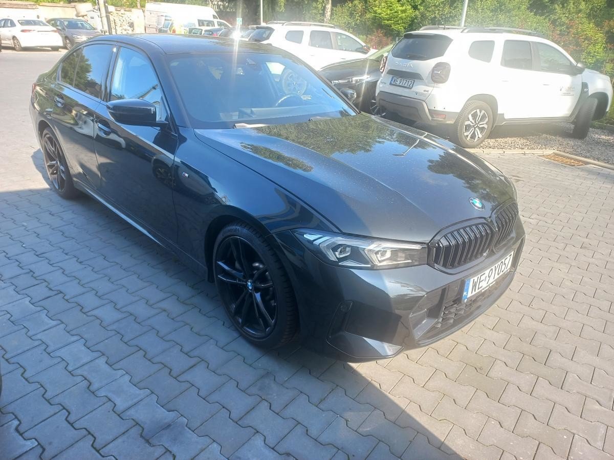 BMW 330
