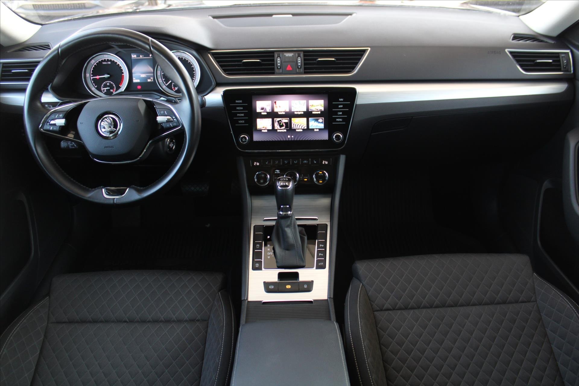 Škoda Superb