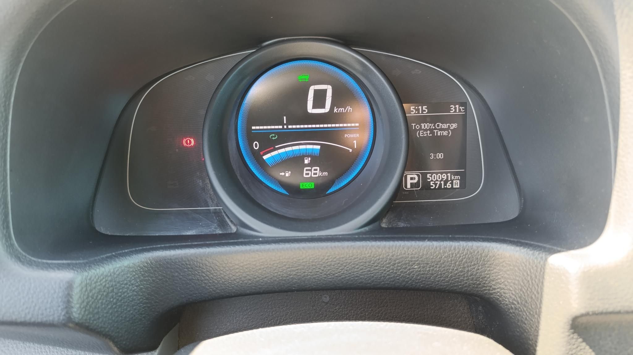 NISSAN NV200
