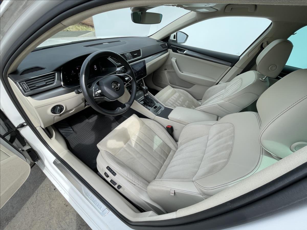 Škoda Superb