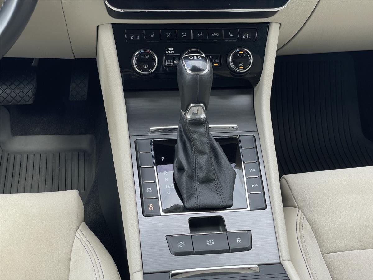 Škoda Superb