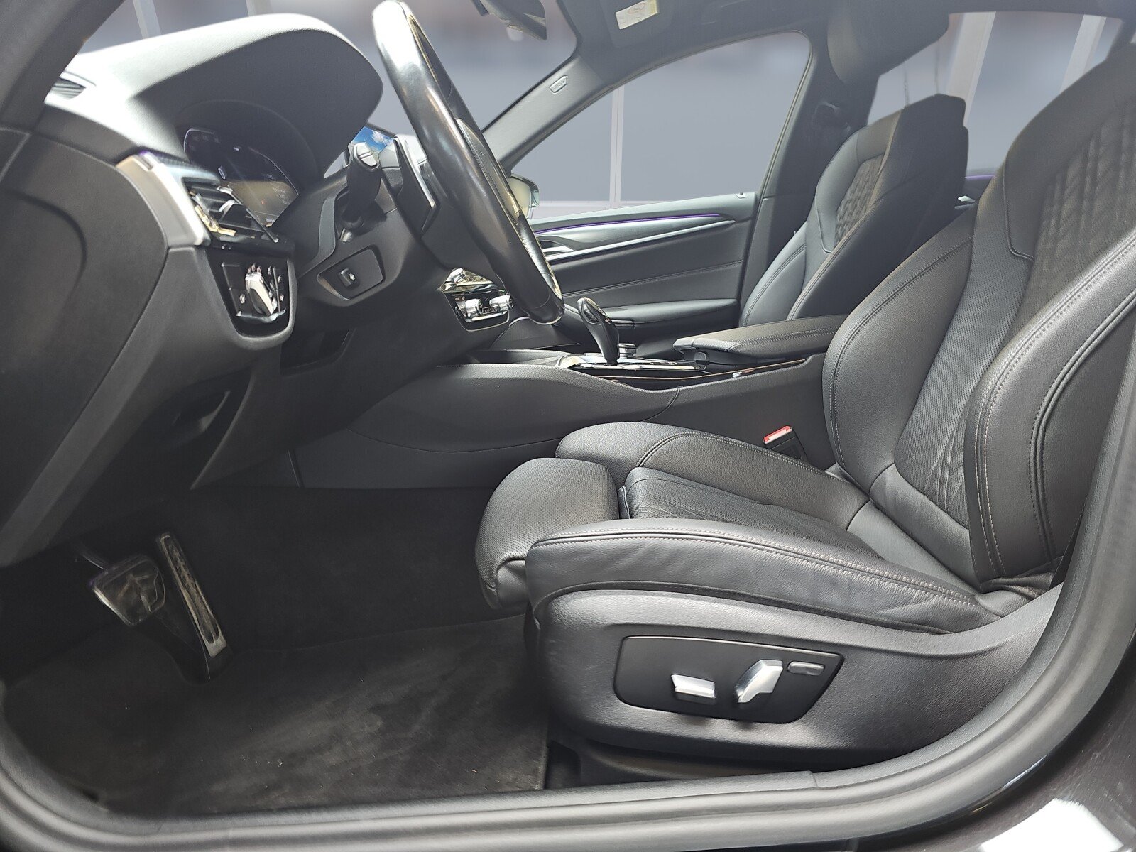 BMW 530