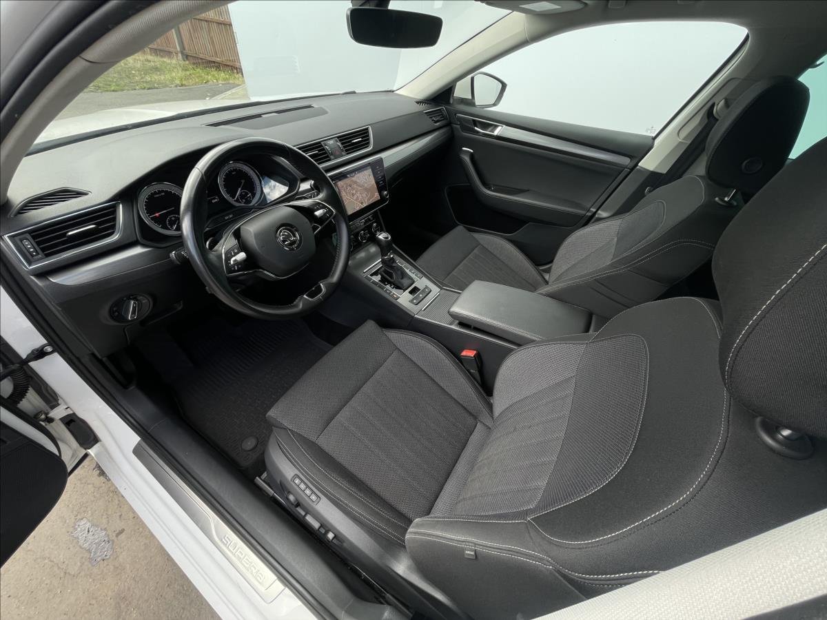 Škoda Superb