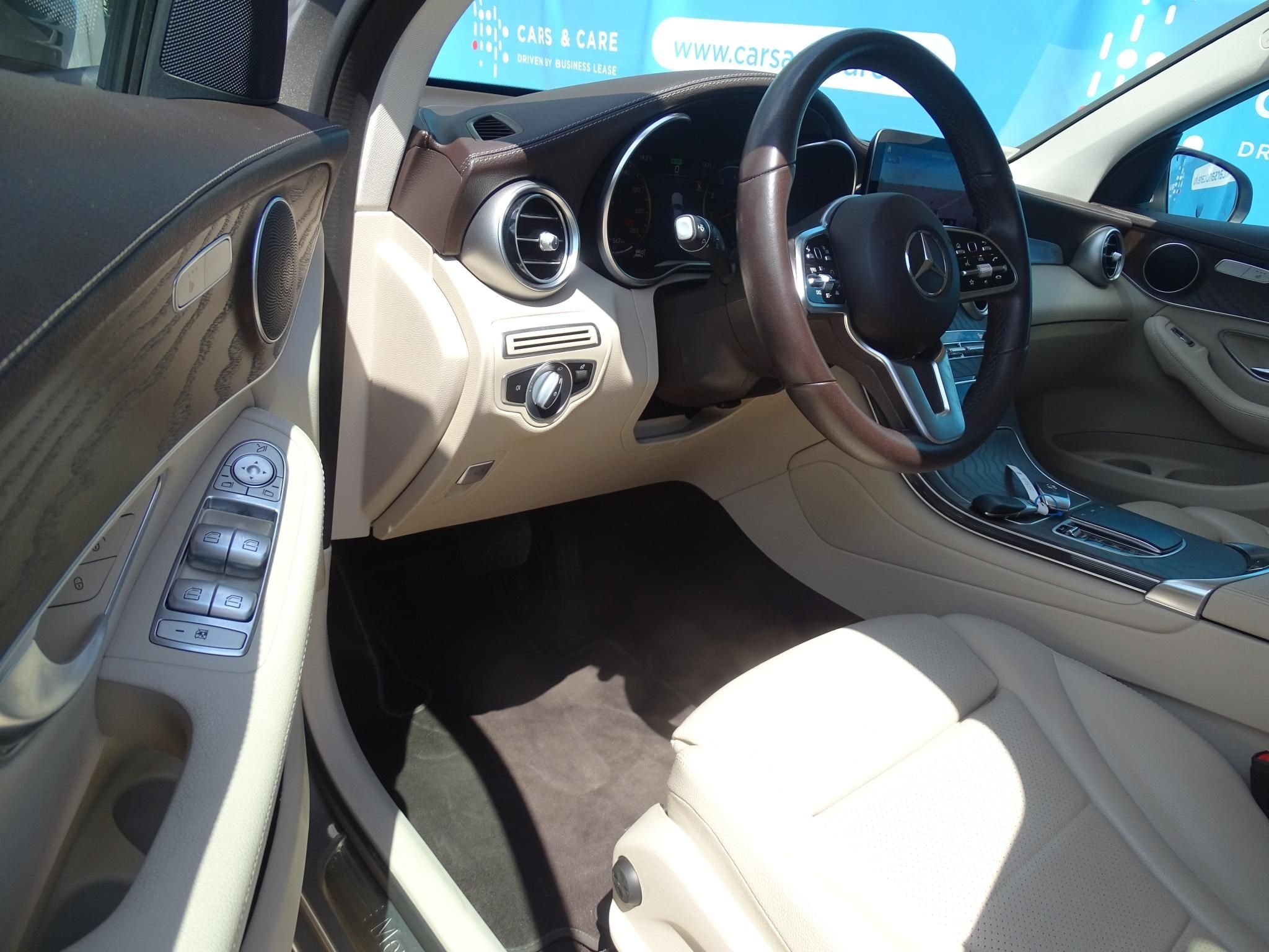 MERCEDES-BENZ GLC 200