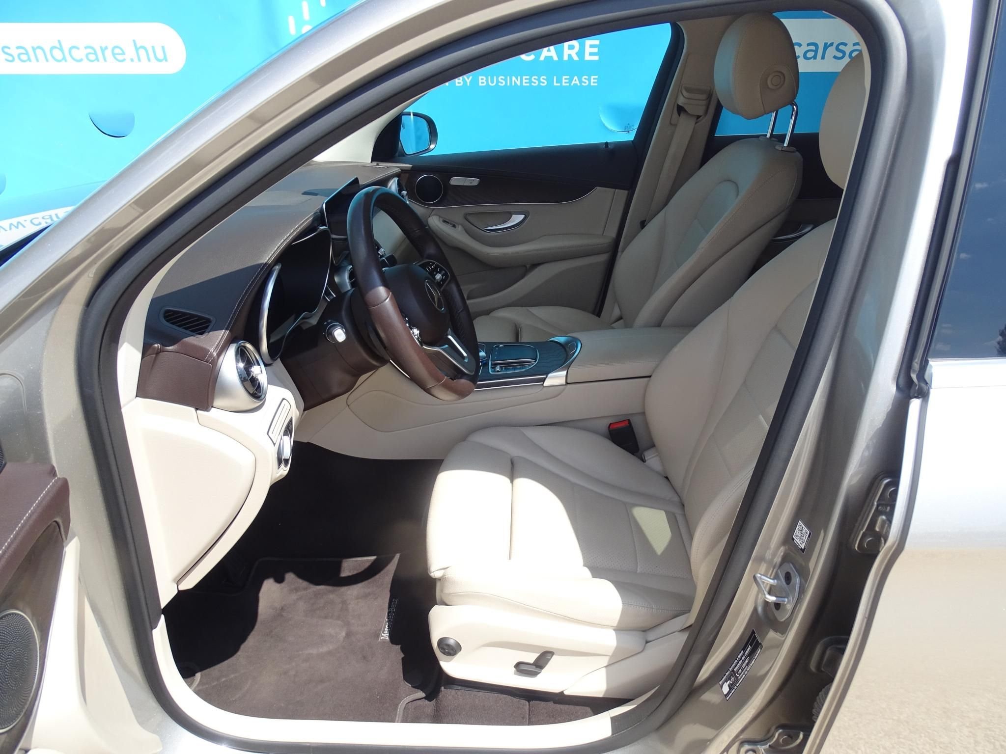 MERCEDES-BENZ GLC 200