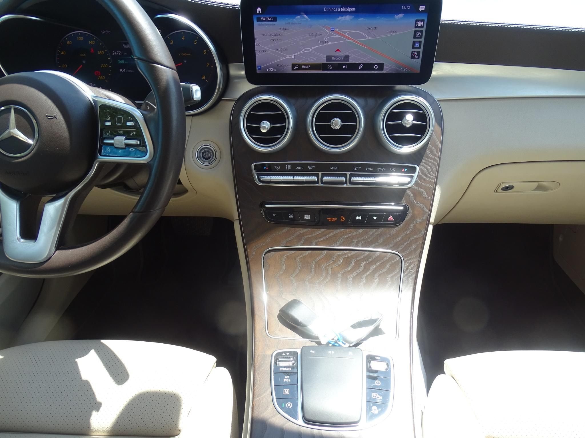 MERCEDES-BENZ GLC 200