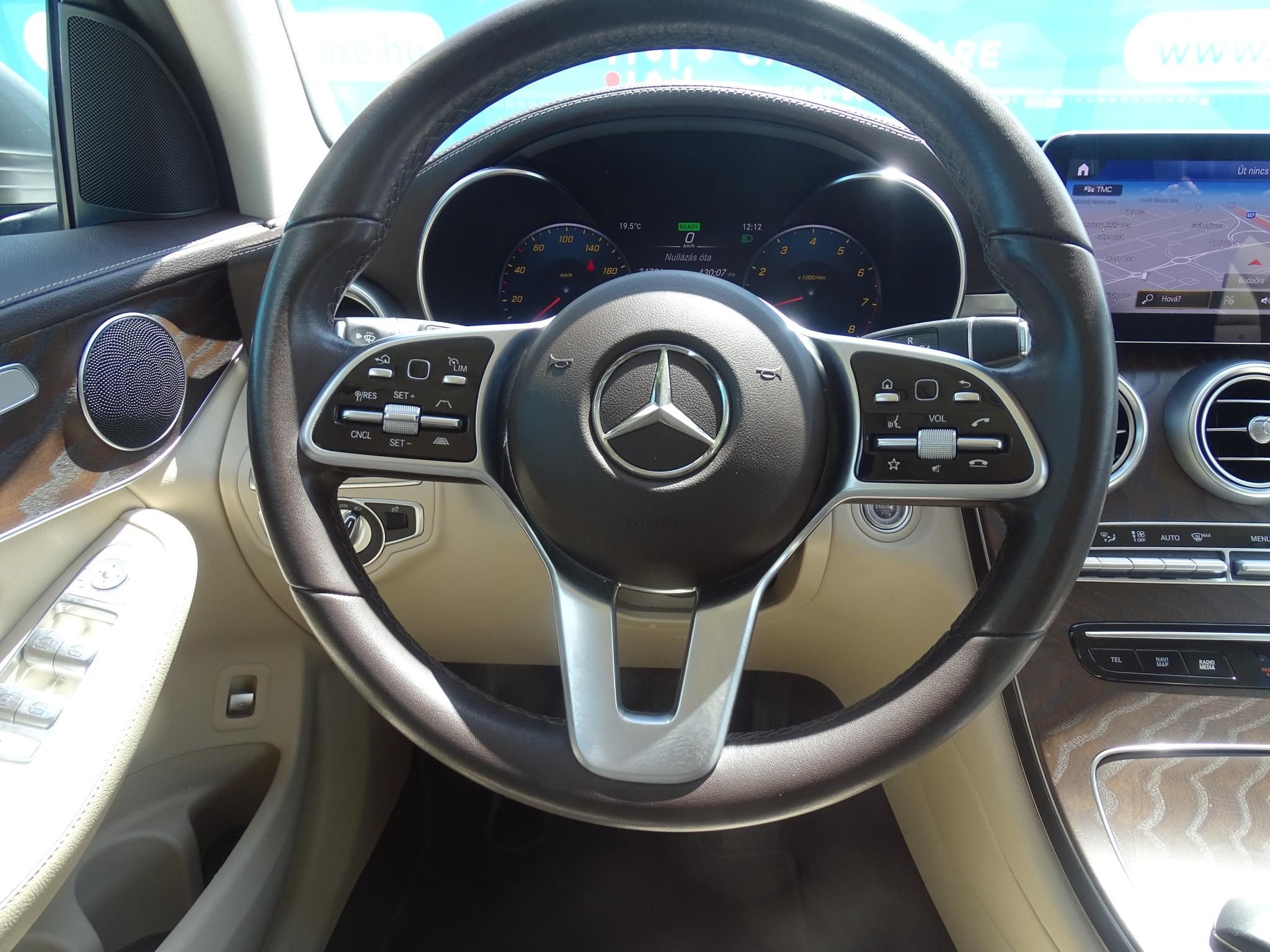 MERCEDES-BENZ GLC 200