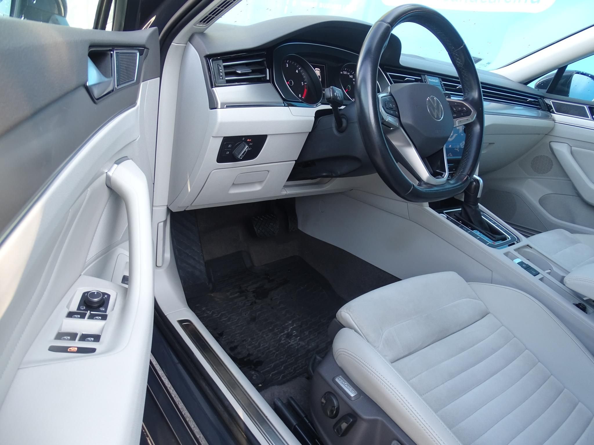 VOLKSWAGEN PASSAT VIII
