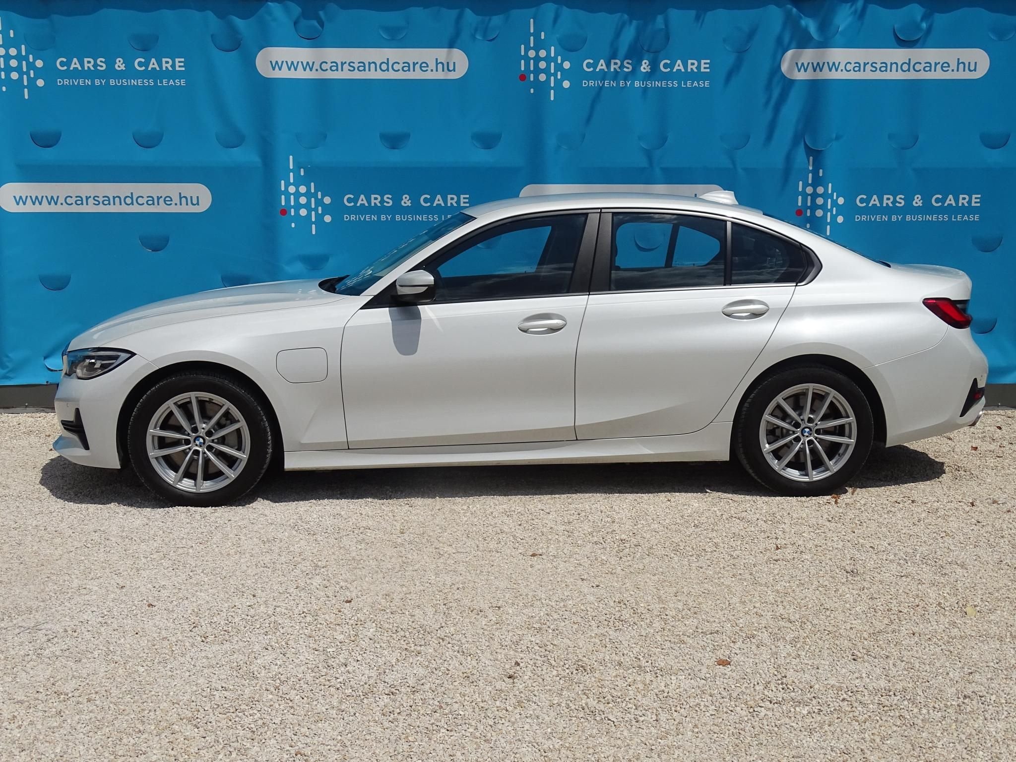 BMW 330